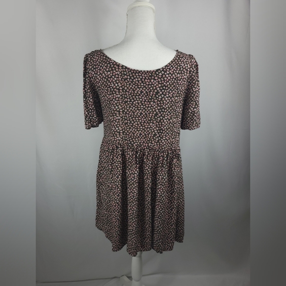 1990s Vintage Floral Mini Dress, Size Small, Black, Pink, and White - Picture 2 of 6